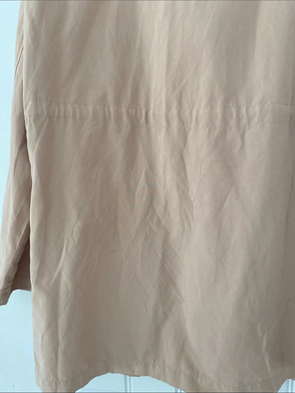 Love Tree Neutral Beige Lightweight Trench with Drawstring Waist size Large - Picture 9 of 9